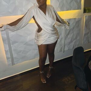 Ellaé Lisqué Elegant White Draped Dress